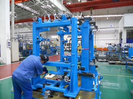 履帶架組隊工裝