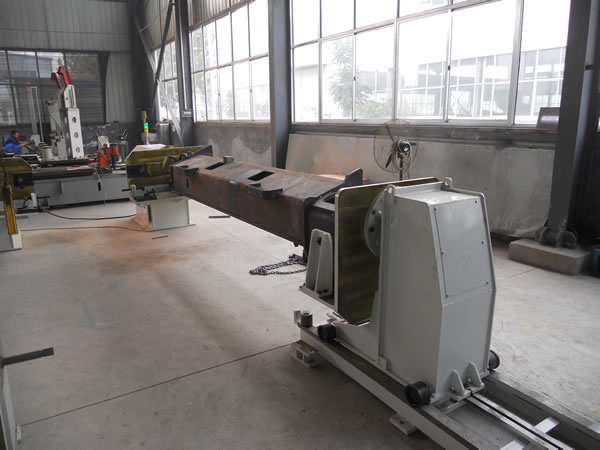 動臂焊接變位機工裝